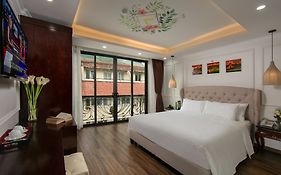 Golden Legend Palace Hotel & Travel